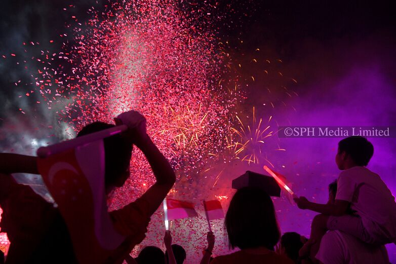 Fireworks at the Marina Floating Platform 2017
