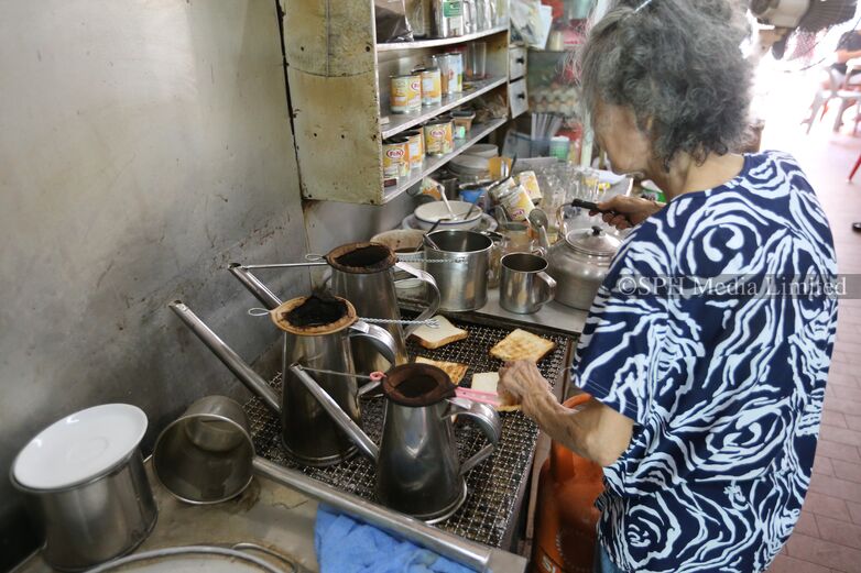 Traditional Coffee Shops are an Iconic Fixture 2017