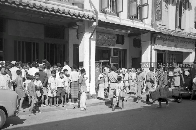 Market Street During Hari Raya 1952-My Sg Memories