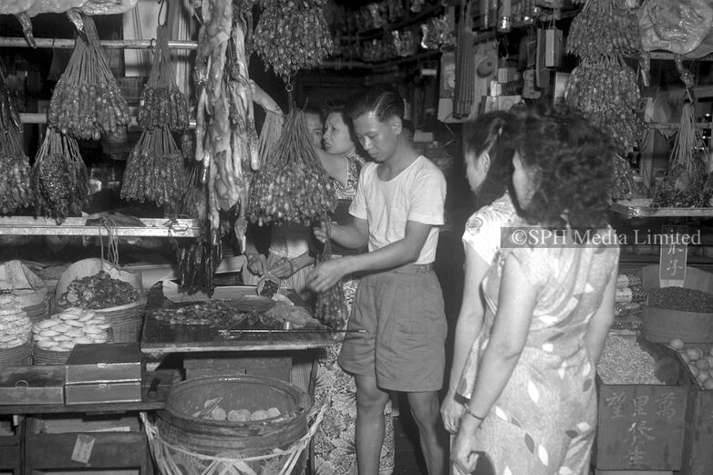 Shopping for Lup Cheong During Chinese New Year 1953-My Sg Memories