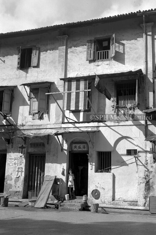 Overcrowded Shophouses on North Boat Quay 1953