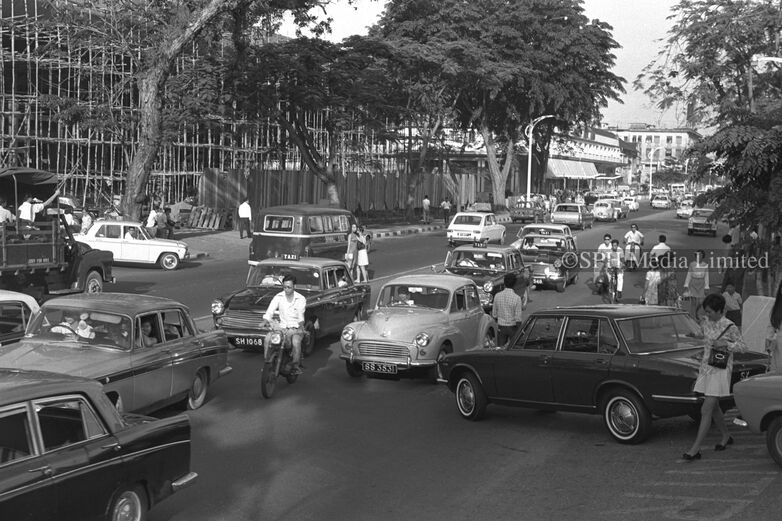 Rush Hour at Orchard Road 1970-My Sg Memories