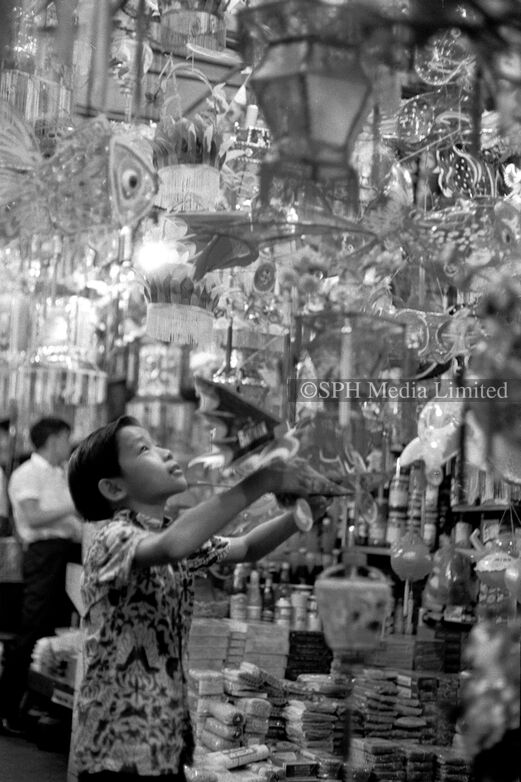 Shopping for Lanterns 1969-My Sg Memories