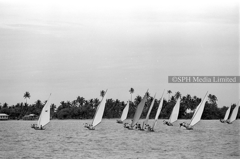 Celebrating National Day in Southern Islands 1975-My Sg Memories