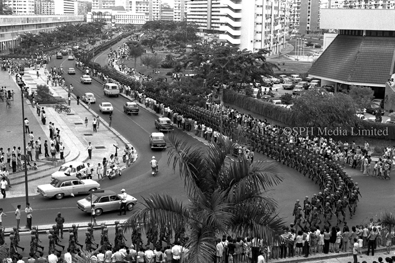 Phalanx Weaving Its Way into Toa Payoh 1974-My Sg Memories