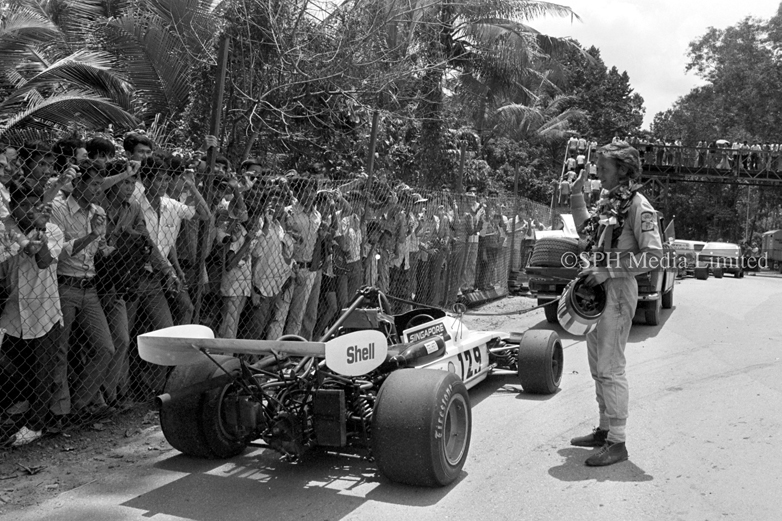 Vern Schuppan wins 8th Singapore Grand Prix 1973-My Sg Memories