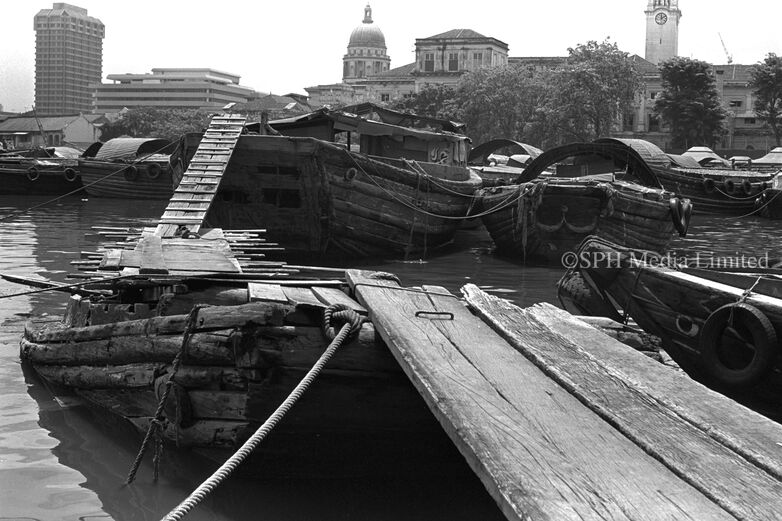Abandoned Tongkangs at Boat Quay Before Cleanup 1975