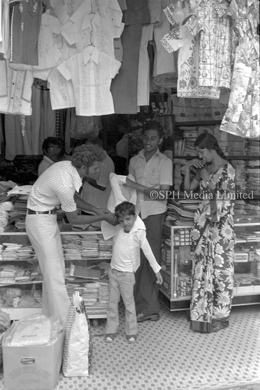 New Clothes for Deepavali at Serangoon Road 1979-My Sg Memories
