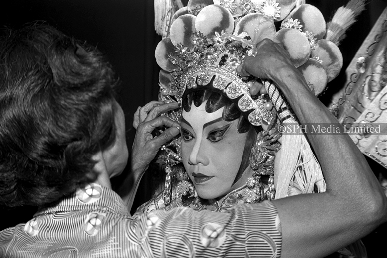Cantonese Opera Performer Getting Ready 1979-My Sg Memories