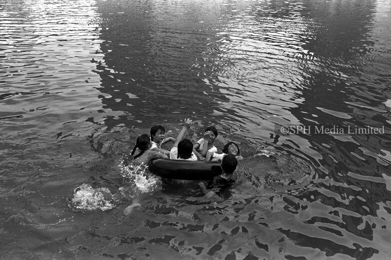 Children Swimming in the Singapore River 1983-My Sg Memories