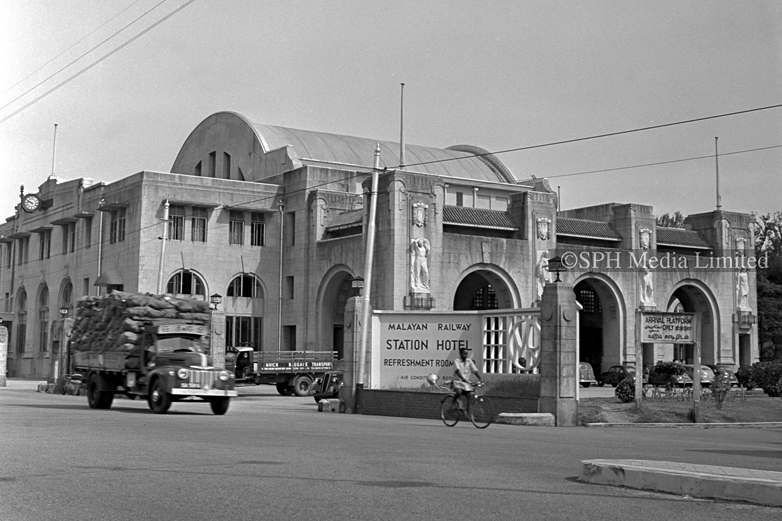 Malayan Railway Station in Tanjong Pagar 1955-My Sg Memories