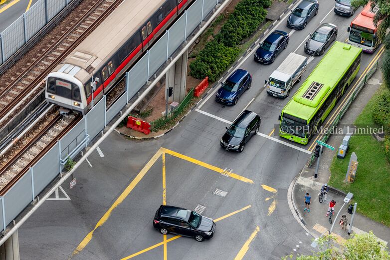 Different Vehicles in Holland Avenue 2024