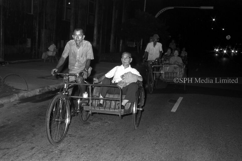 Trishaw Rides for Tourists at New Bridge Road 1977-My Sg Memories