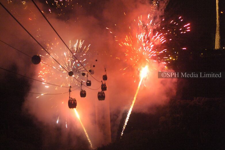 Harbourfront Cable Car Tower New Year Fireworks 2005