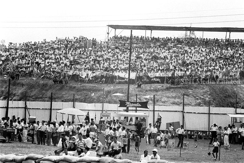 Large Crowds at the First Singapore Grand Prix 1961 Mug