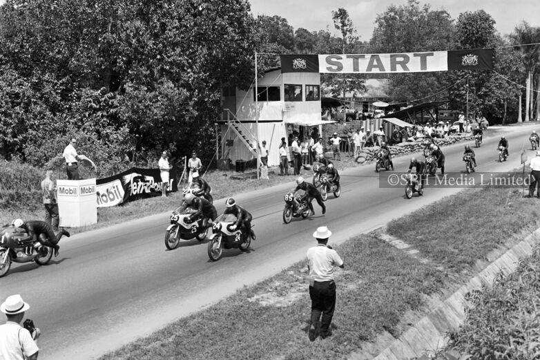Push Start on the Thomson Mile 1967-My Sg Memories