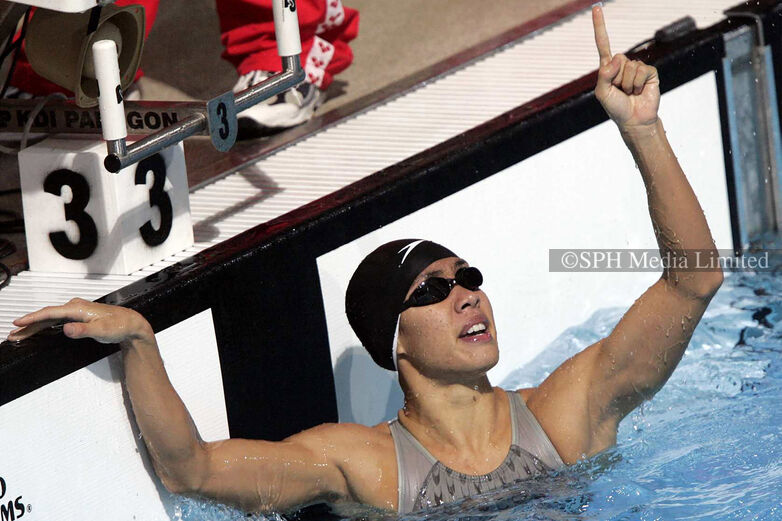 Joscelin Yeo celebrates win at the 2005 SEA Games, 2005 Print