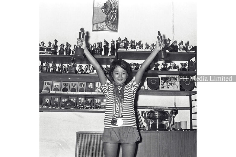 Teen wonder swimmer Junie Sng at 14, 1975 Print