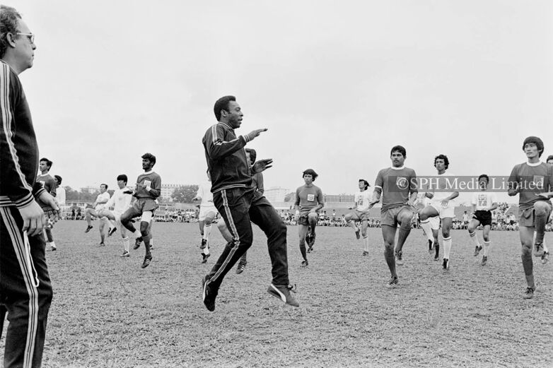Soccer Legend Pele at Jalan Besar Stadium, 1974 Print