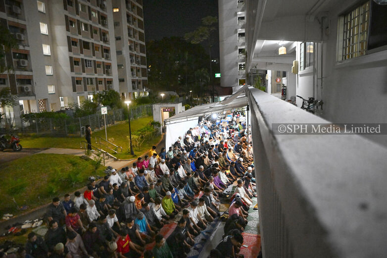 Tarawih prayers, 2023 Print