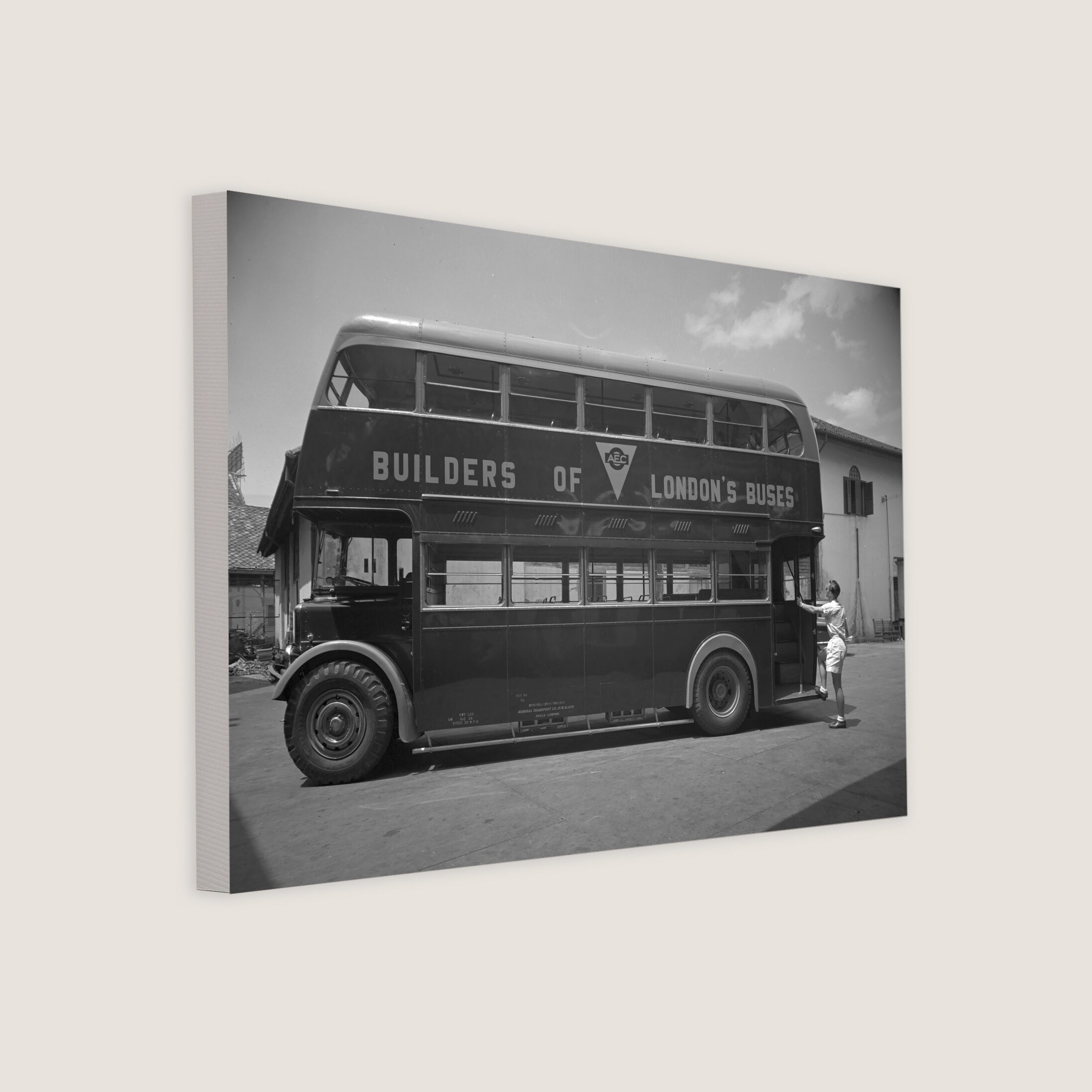 Double-Decker Bus Takes to Singapore's Streets 1953-My Sg Memories