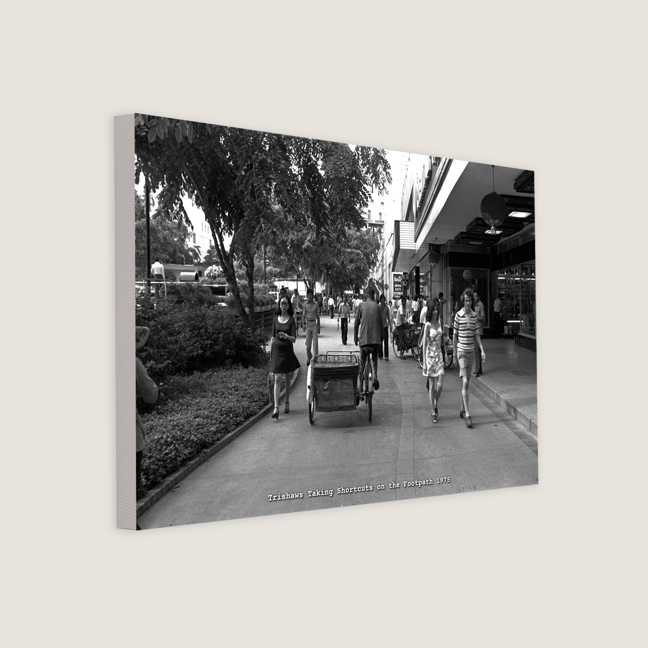 Trishaws Taking Shortcuts on the Footpath 1975-My Sg Memories