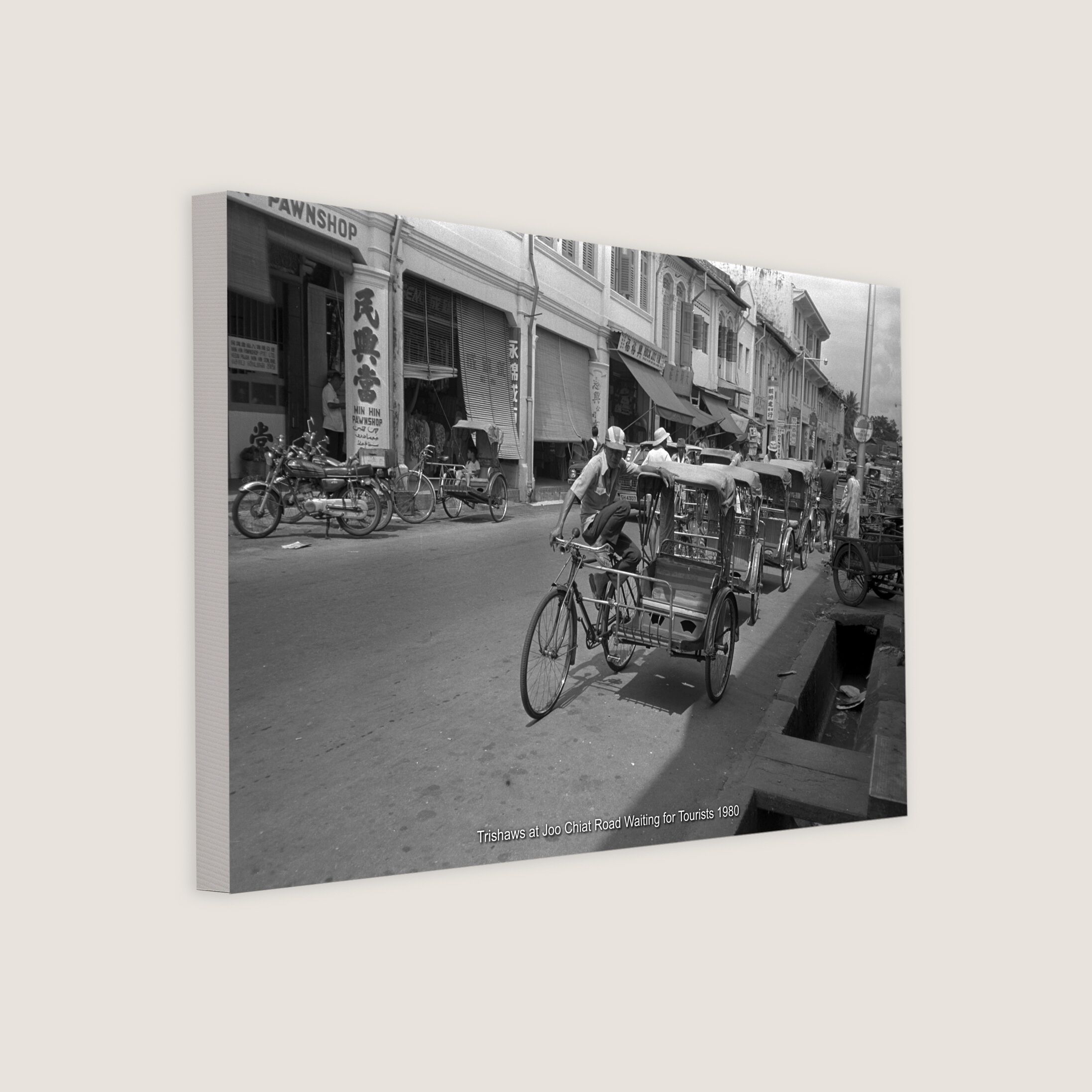 Trishaws at Joo Chiat Road Waiting for Tourists 1980-My Sg Memories