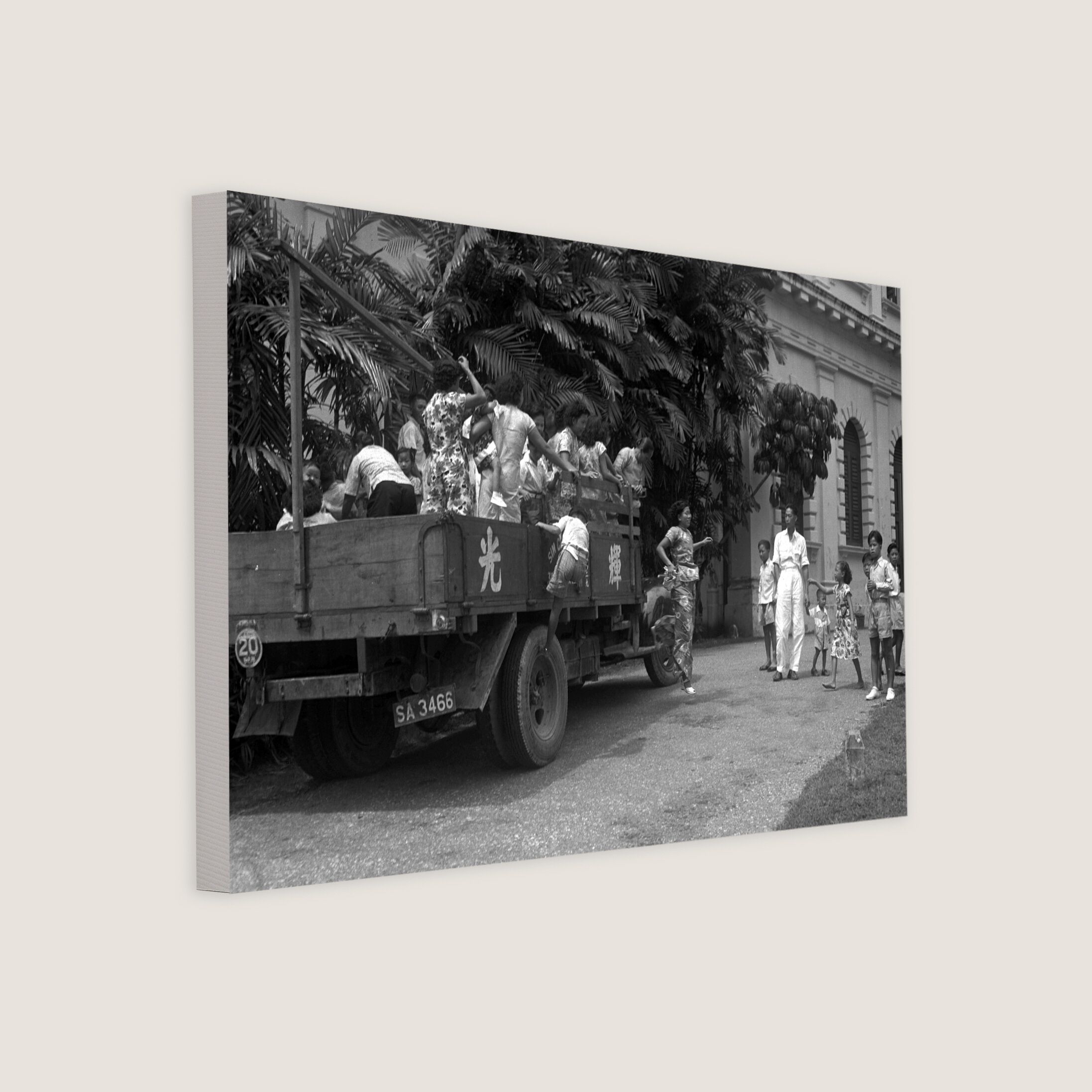 Sightseeing in the City on CNY 1951-My Sg Memories