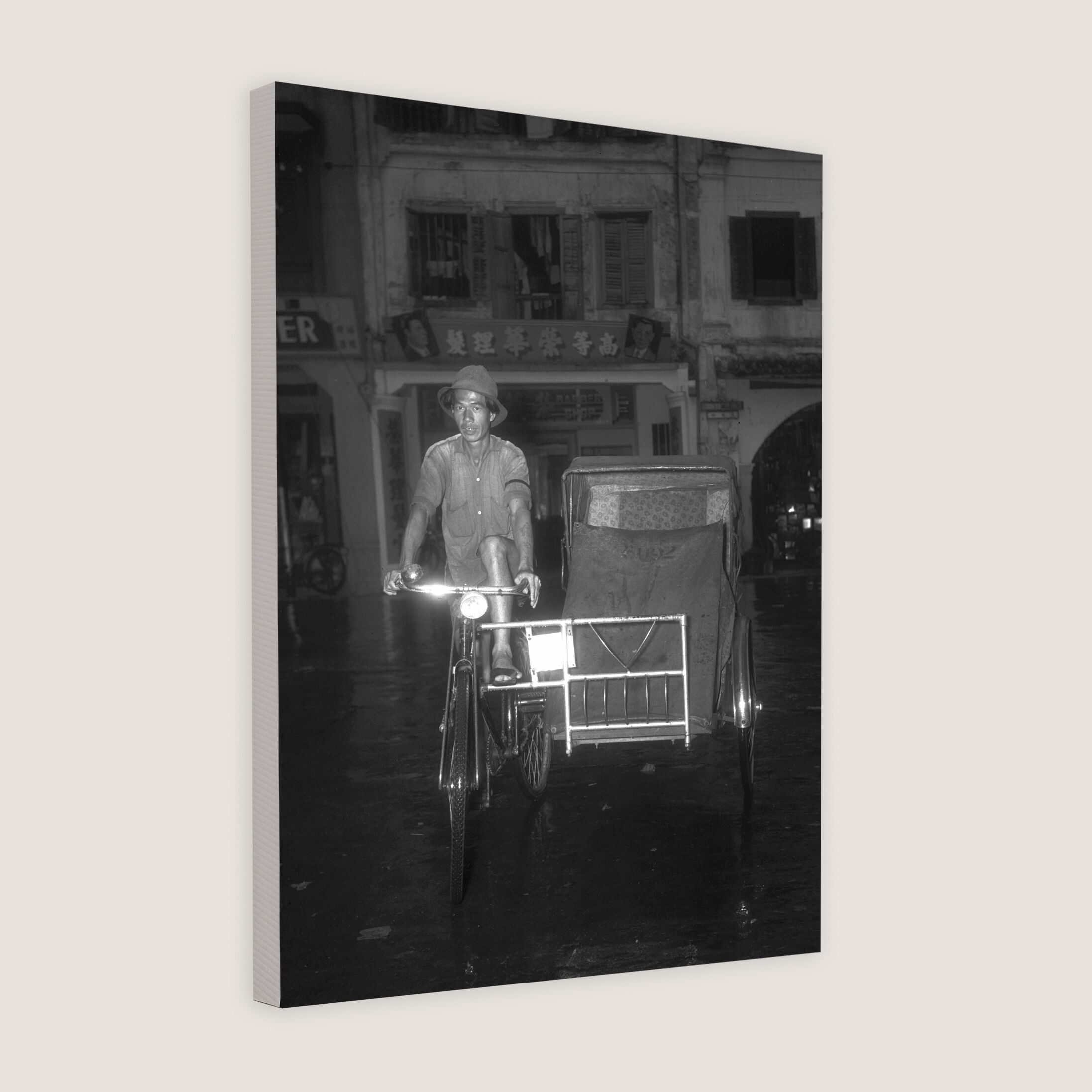 Riding a Trishaw in the Rain to Make a Living 1951-My Sg Memories