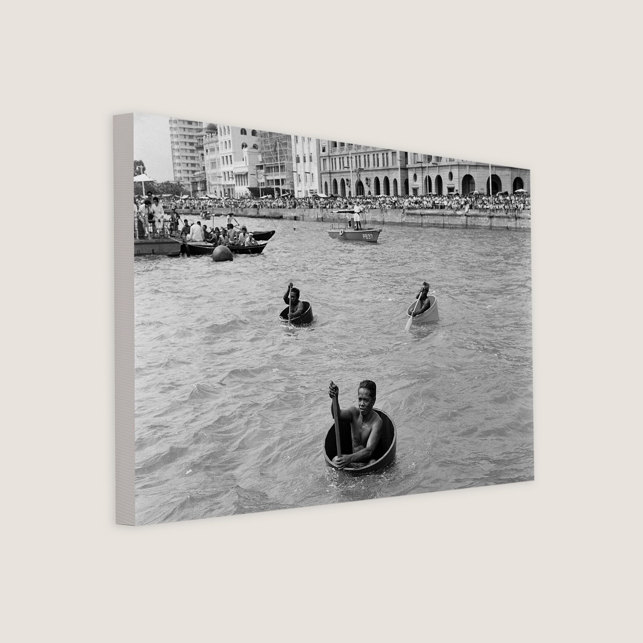 Sea Sports Tub Race at Collyer Quay 1960