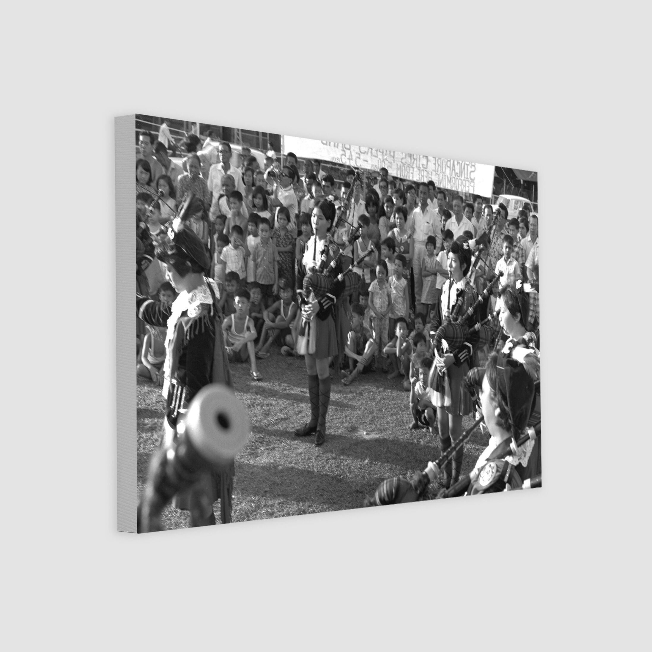 Bagpipe Band's Performance for NDP 1970-My Sg Memories