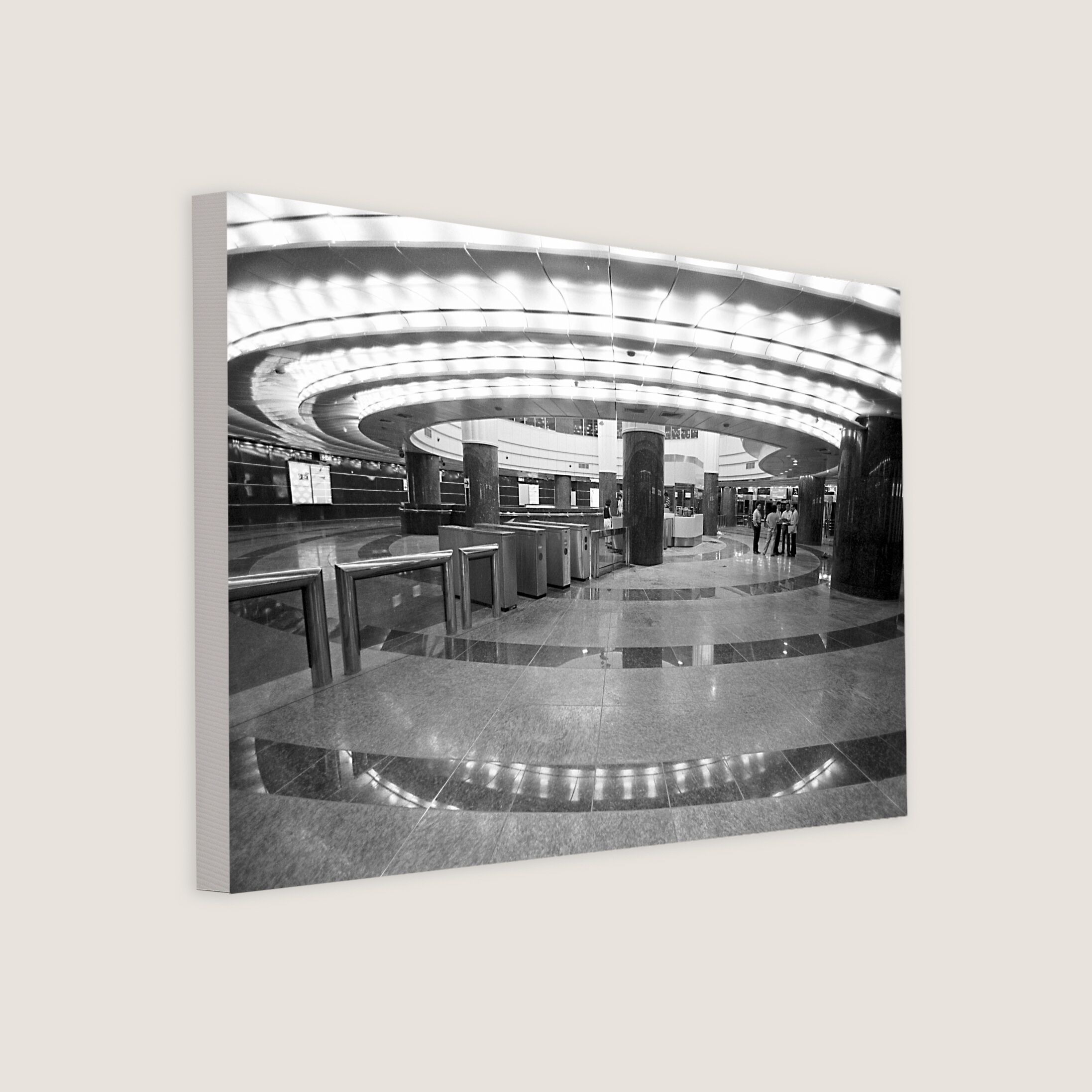 Iconic Circular Concourse of Orchard MRT Station 1987-My Sg Memories