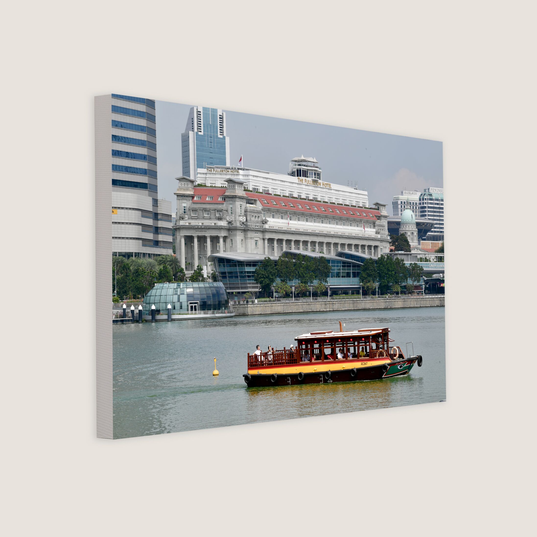 Cruising Along the Singapore River in Tongkang 2019