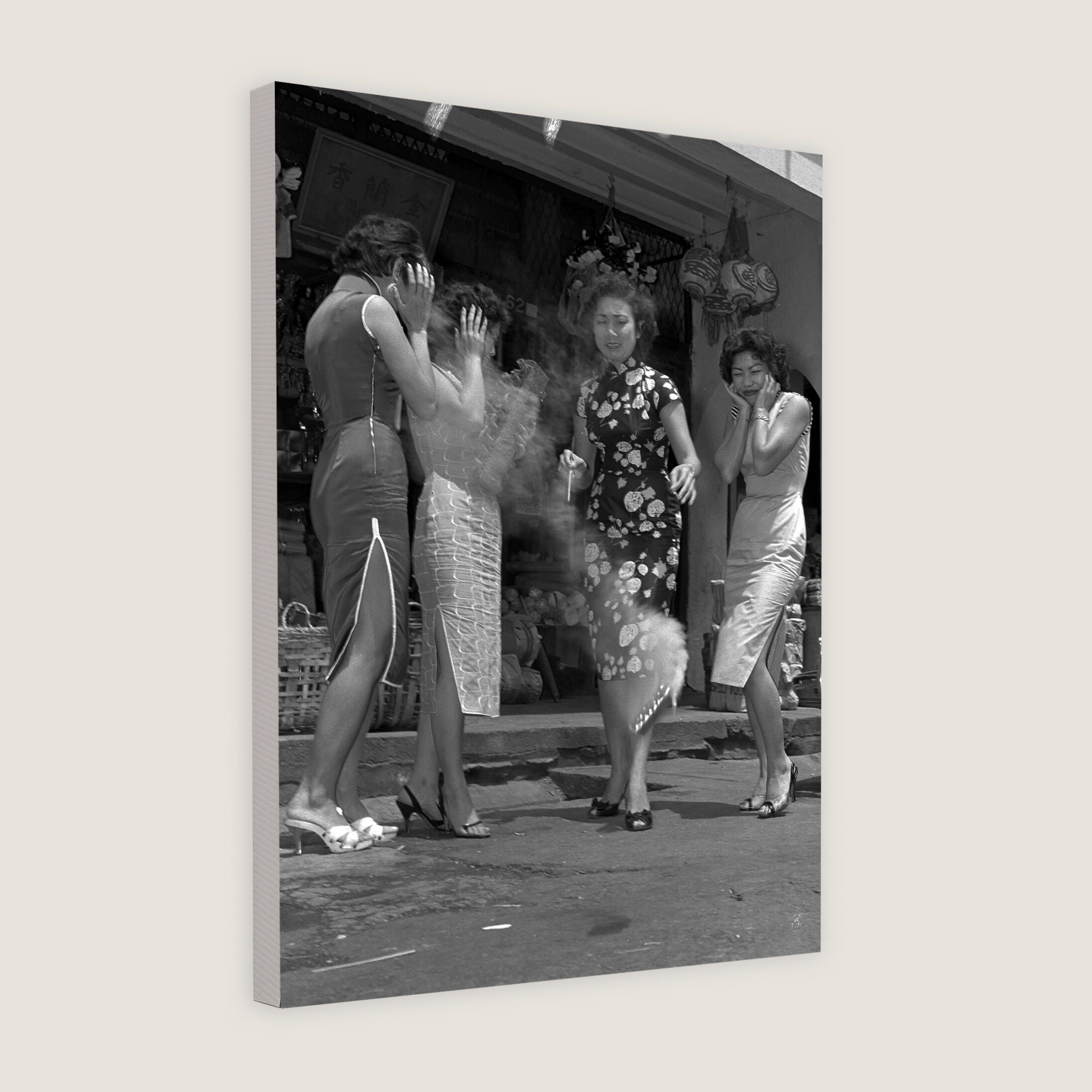 Ladies Reacting to Loud Firecrackers 1958-My Sg Memories
