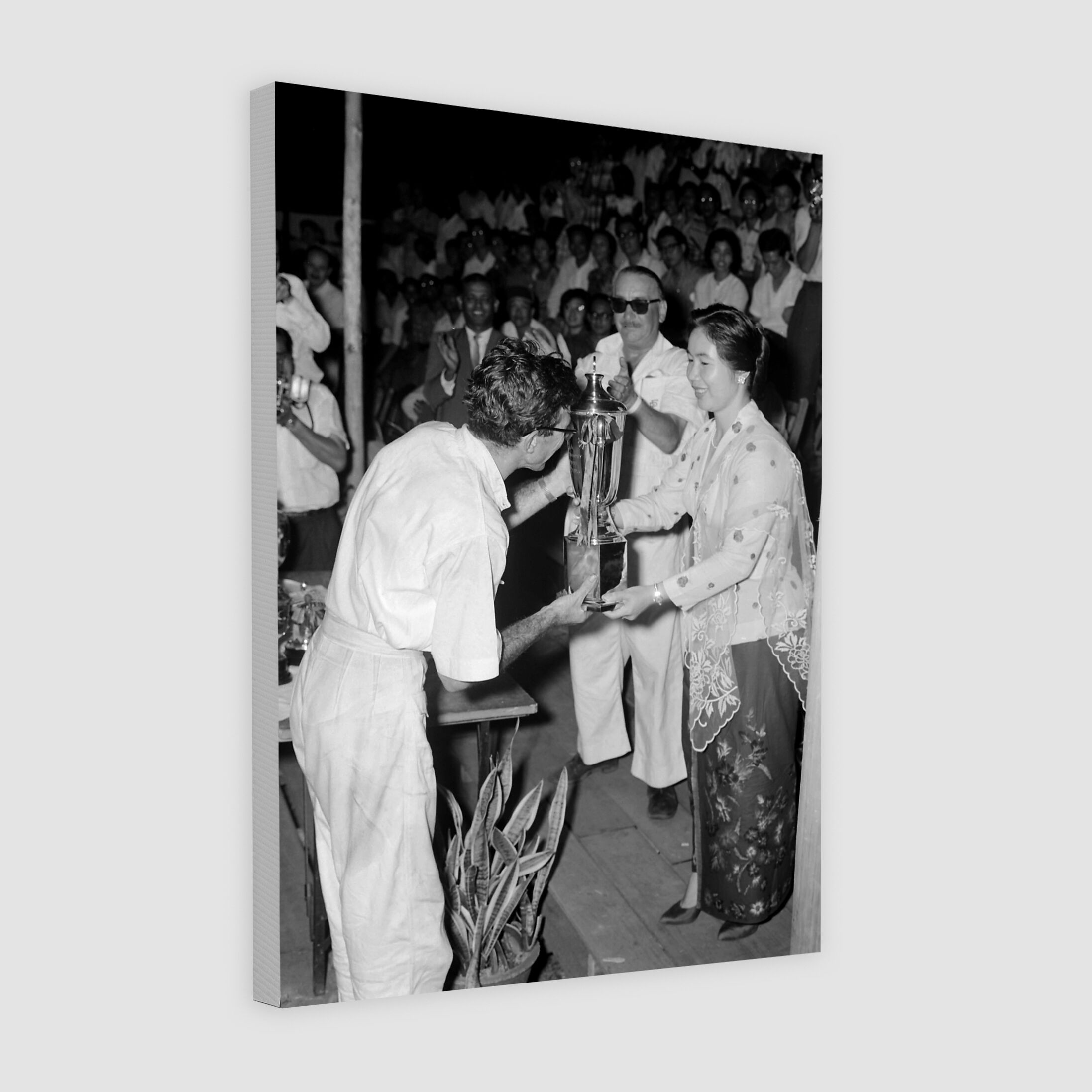 Singapore’s First Grand Prix Trophy Presentation 1961-My Sg Memories