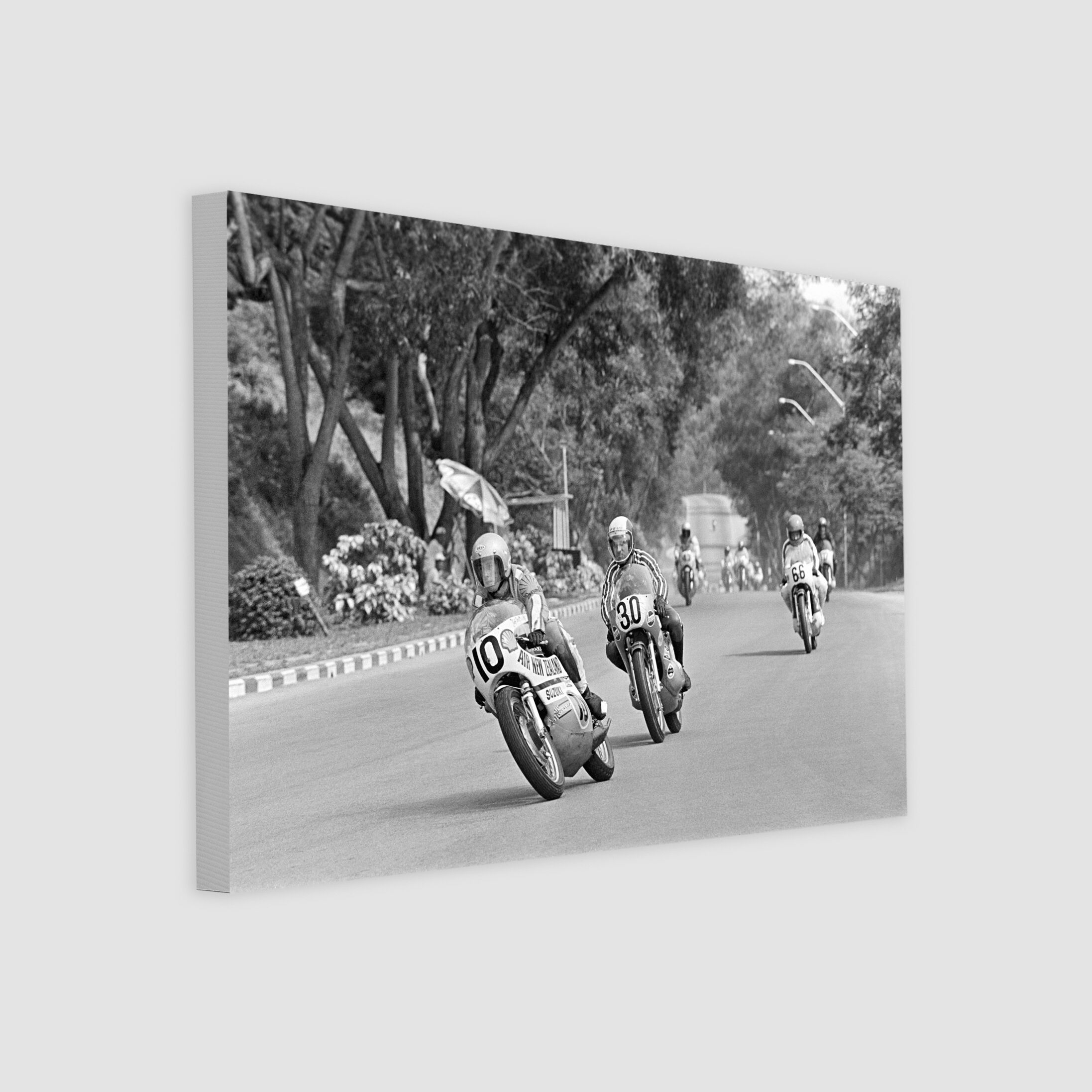 Riders Racing Down the Thomson Mile 1972-My Sg Memories