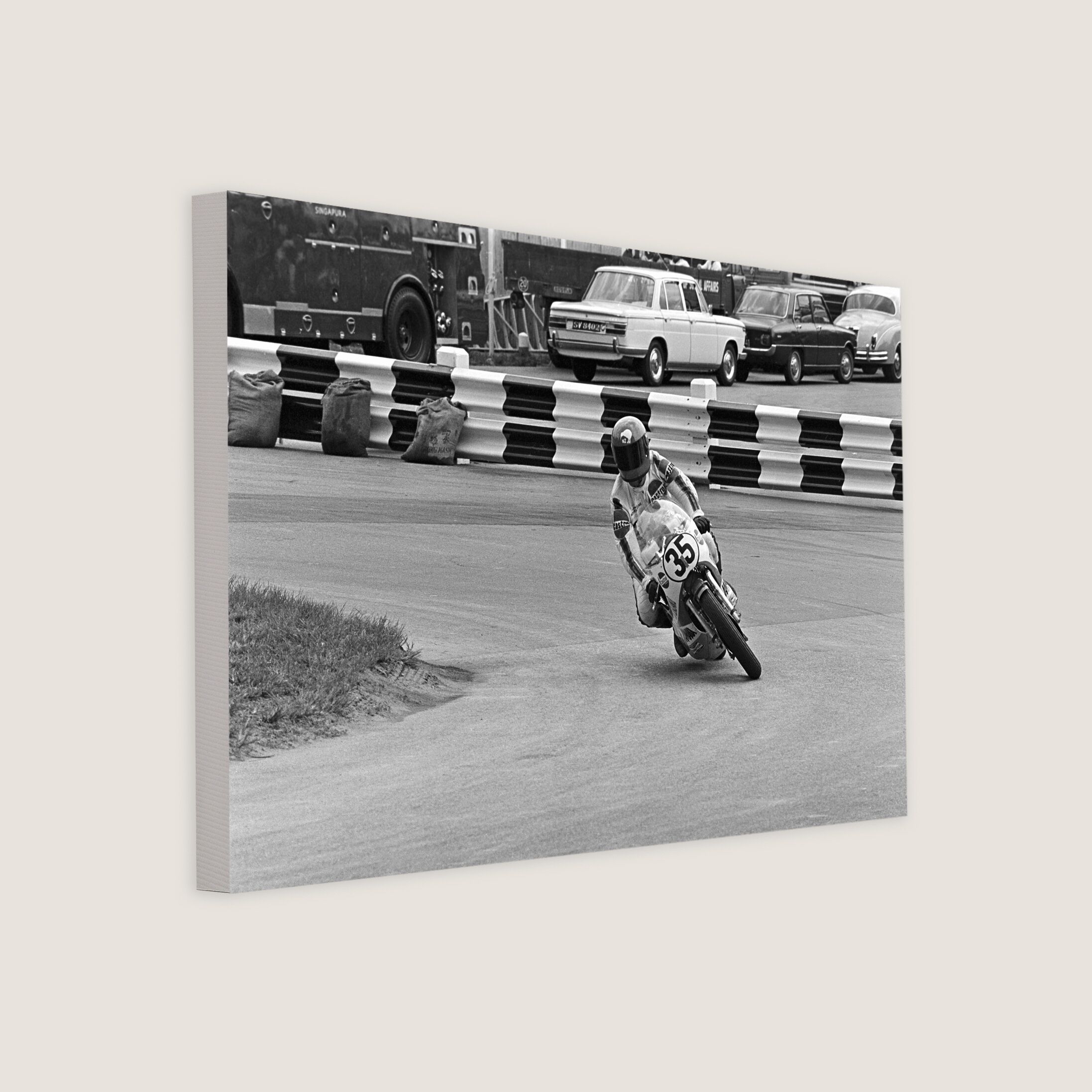 New Zealand Rider Trevor Discombe on his Yamaha 1972