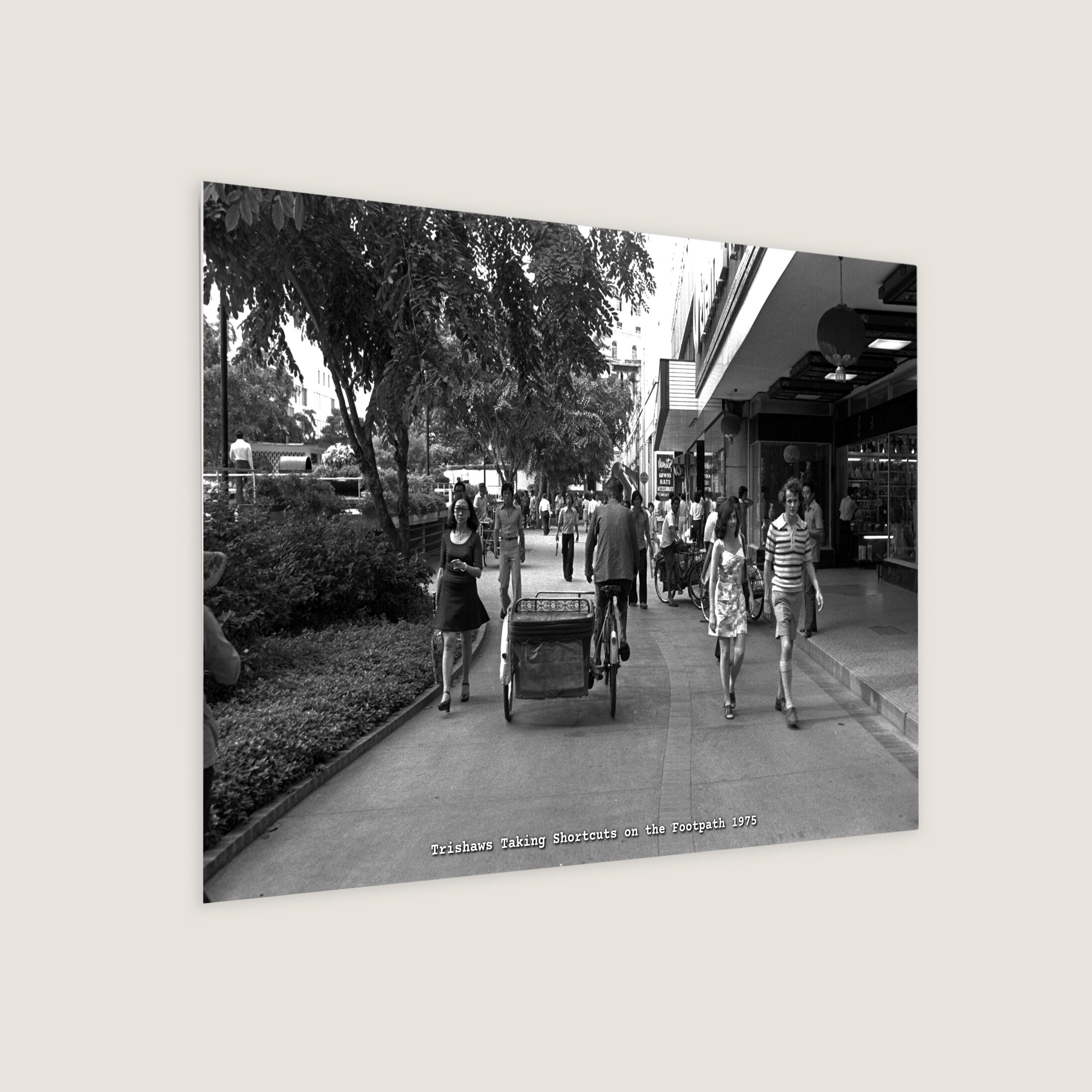 Trishaws Taking Shortcuts on the Footpath 1975-My Sg Memories