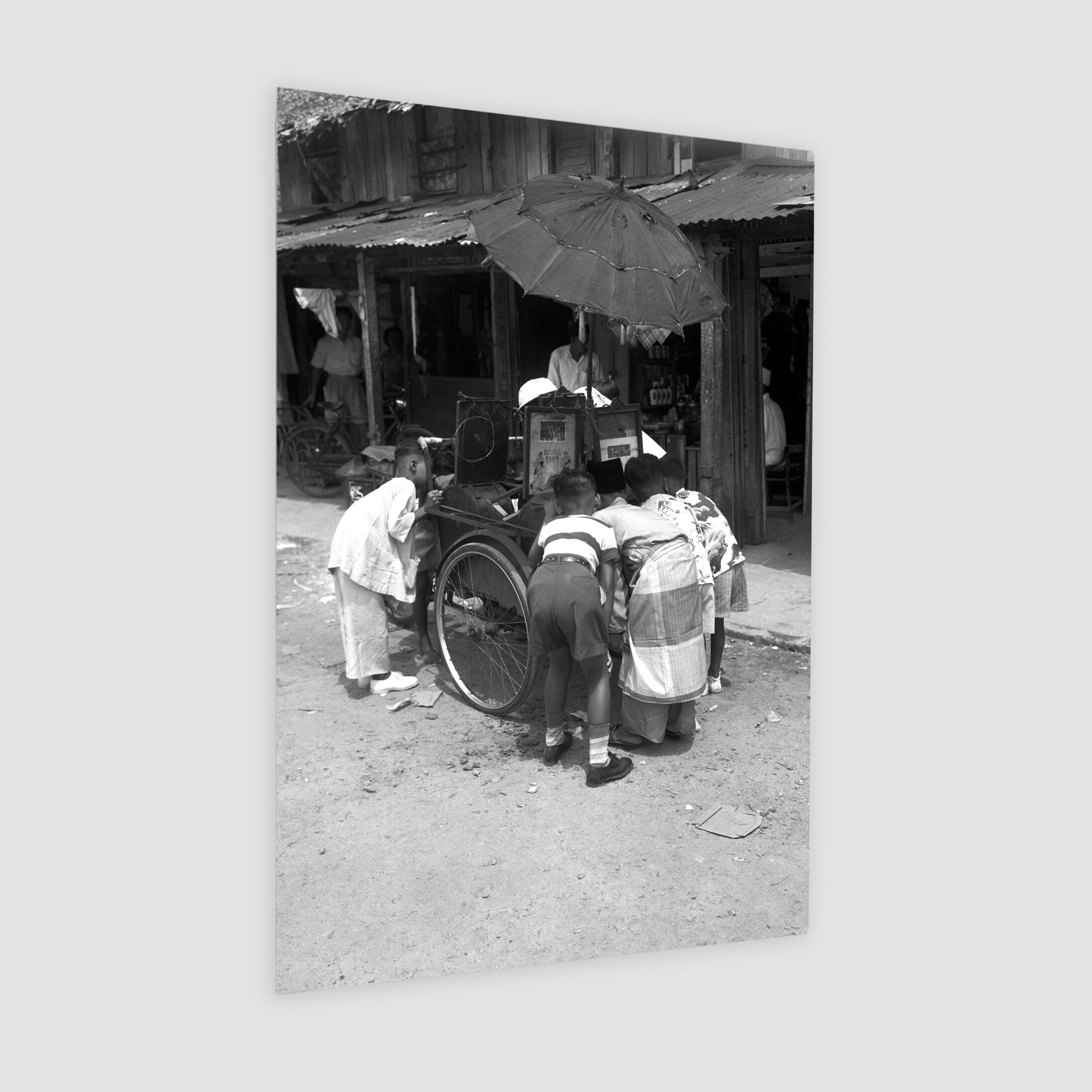 Malay Children Watching Mobile Peepshow 1952-My Sg Memories