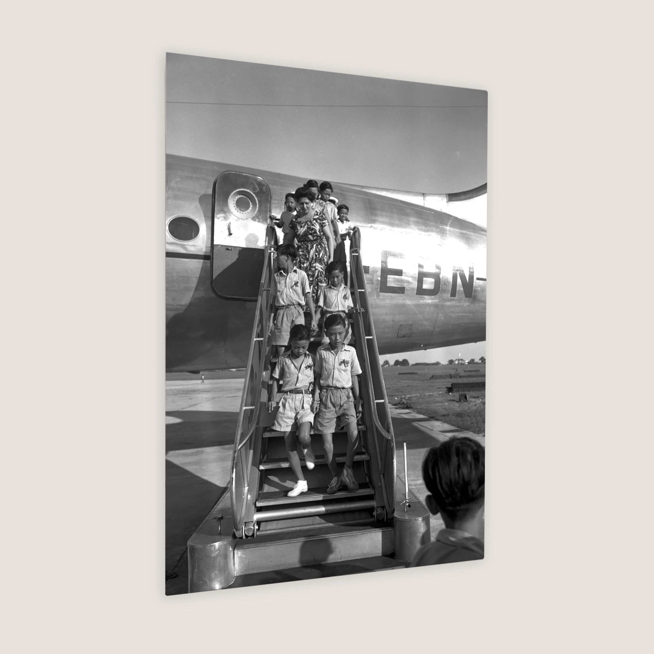 Children Take a Joyride on Qantas Skymaster Plane 1950-My Sg Memories
