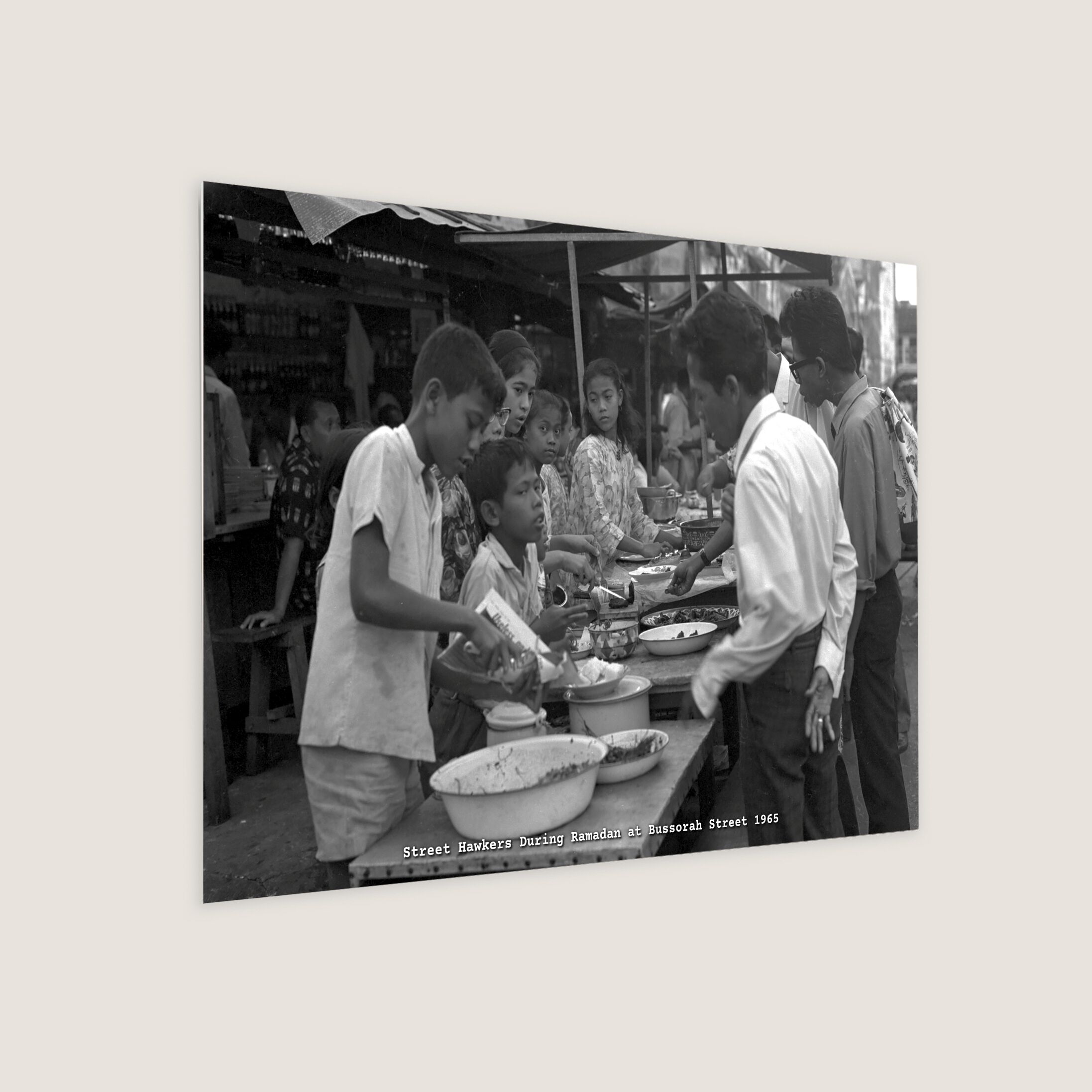 Street Hawkers During Ramadan at Bussorah Street 1965