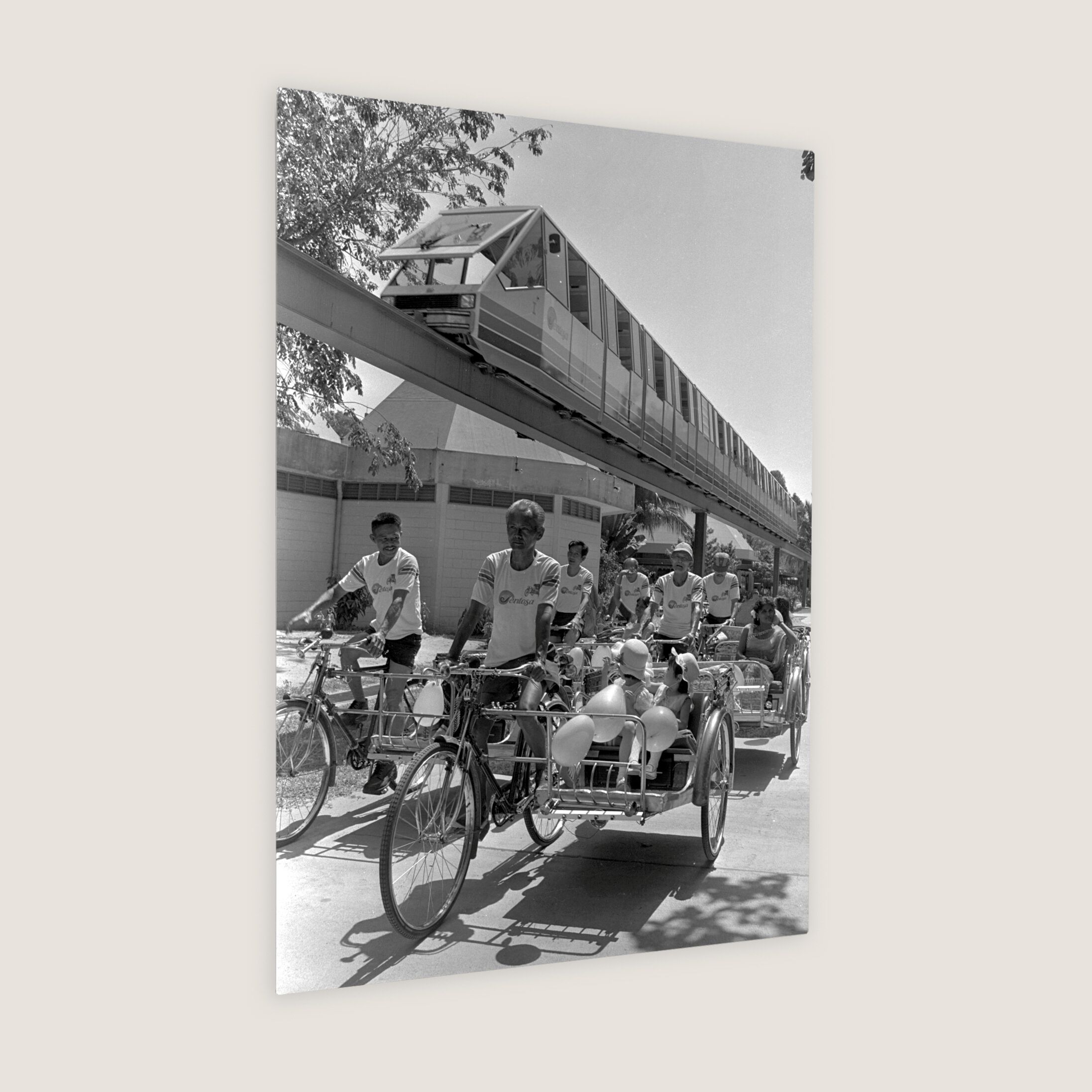 Sunny and Breezy Trishaw Ride in Sentosa 1983-My Sg Memories
