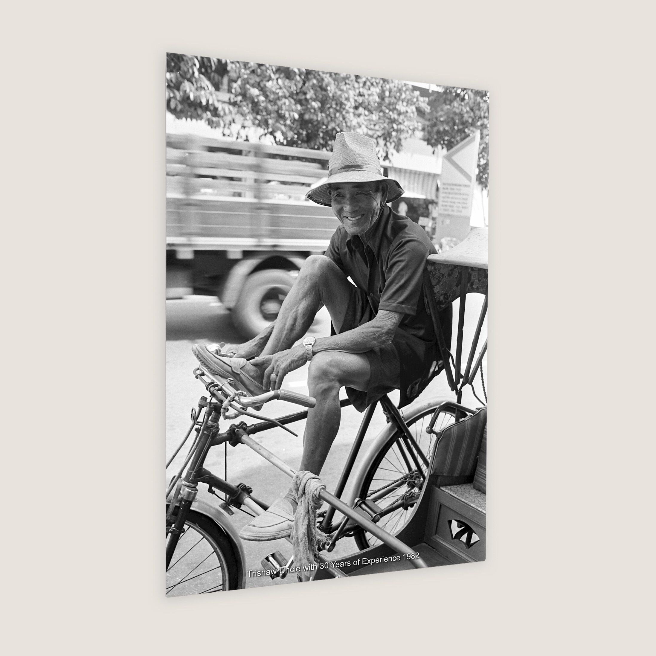 Trishaw Uncle with 30 Years of Experience 1982-My Sg Memories