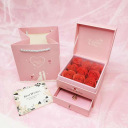 粉色雙層玫瑰花禮盒