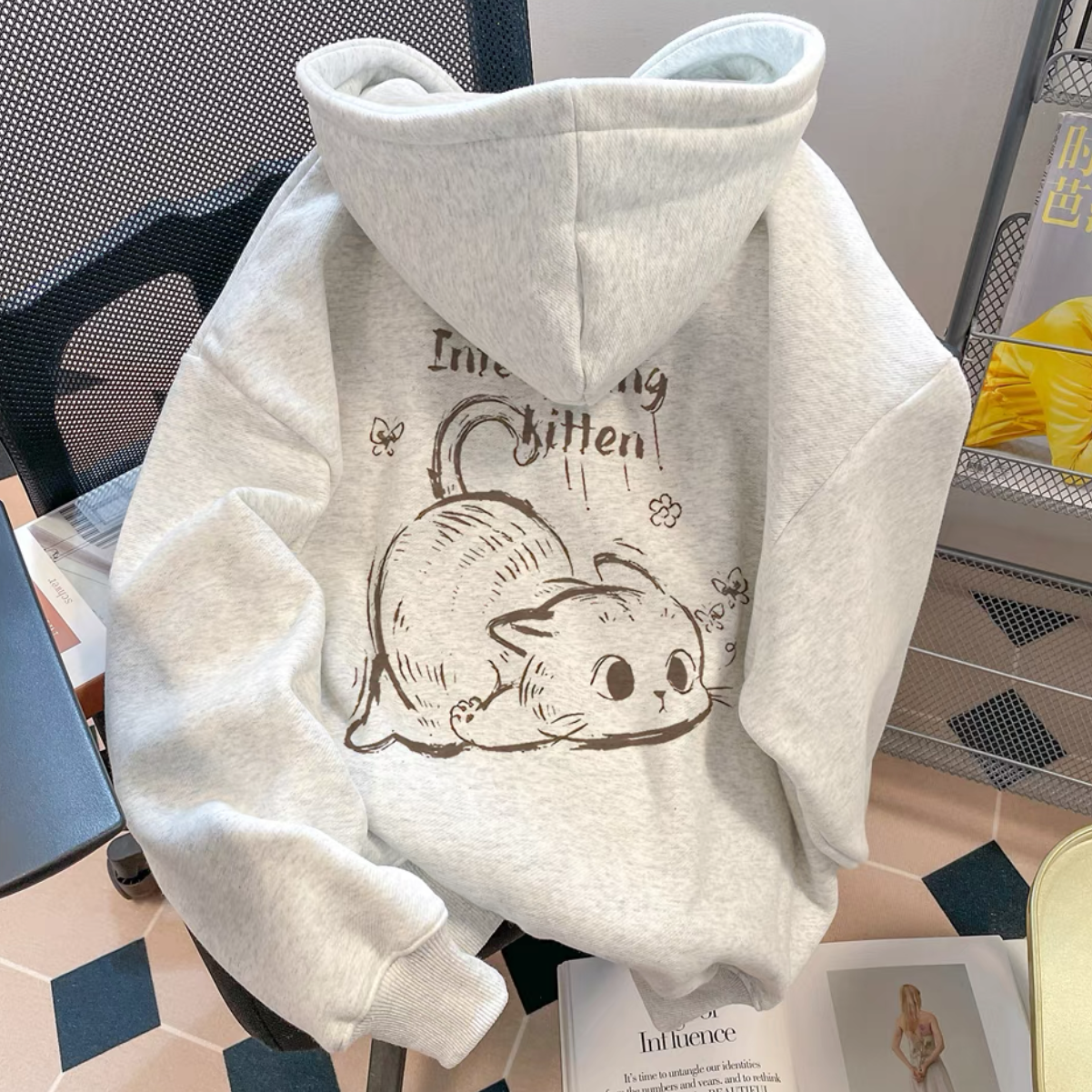可愛日系 · 「慵懶貓」寬鬆连帽外套