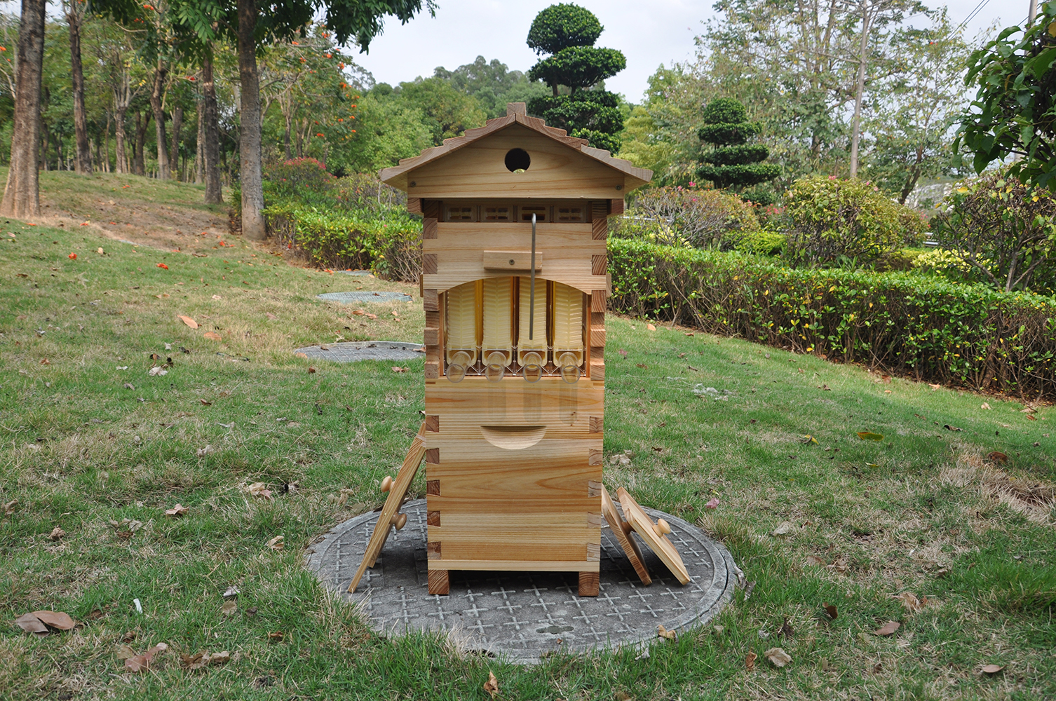 Auto Flow Bee Hives Honey Boxes Beehive + 4 x Beekeeping Frames +6 Bee Foundations with frames
