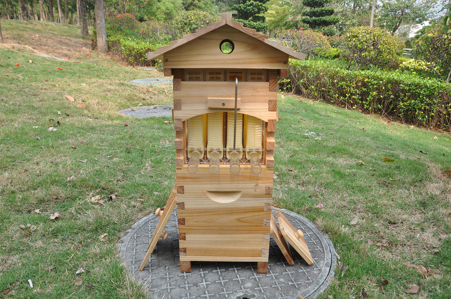 Auto Flow Bee Hives Honey Boxes Beehive + 4 x Beekeeping Frames +6 Bee Foundations with frames