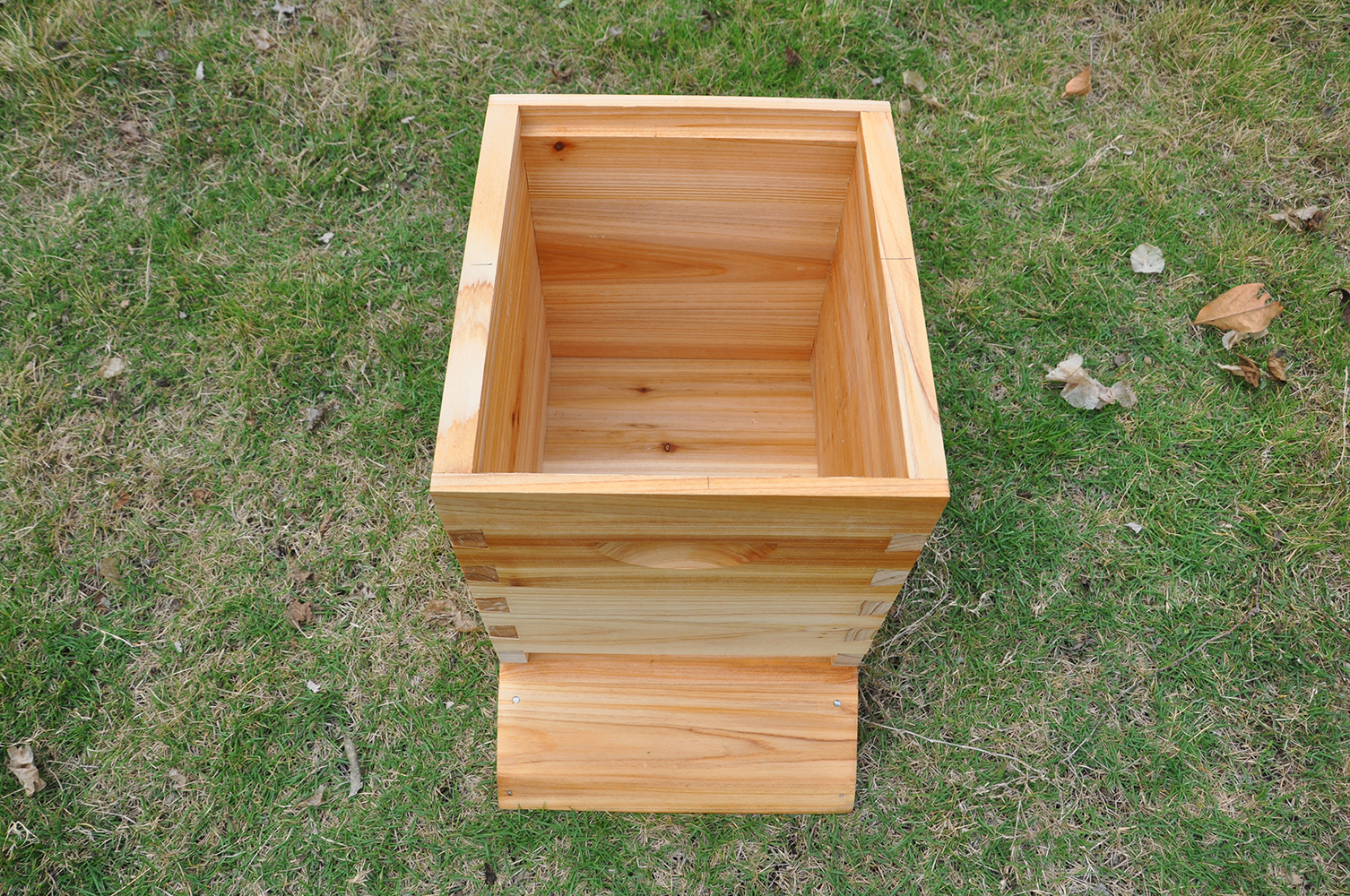 Auto Flow Bee Hives Honey Boxes Beehive + 4 x Beekeeping Frames +6 Bee Foundations with frames