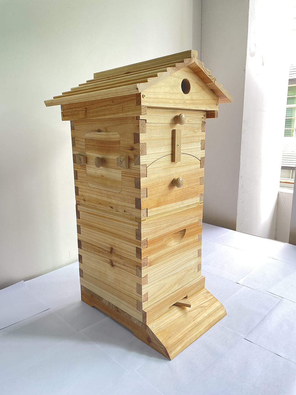 Auto Flow Bee Hives Honey Boxes Beehive + 4 x Beekeeping Frames +6 Bee Foundations with frames