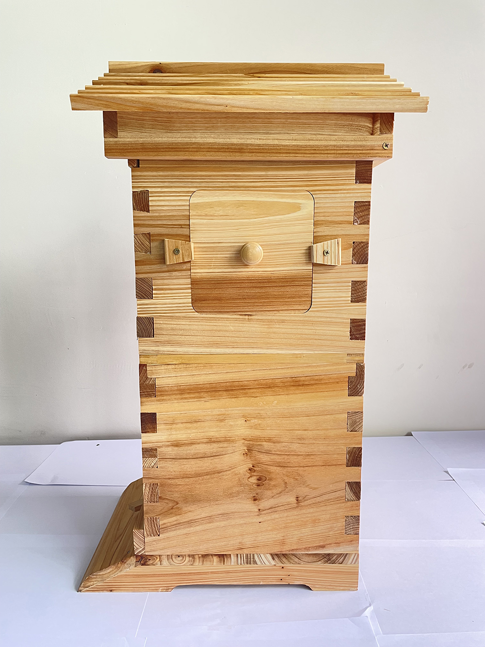 Auto Flow Bee Hives Honey Boxes Beehive + 4 x Beekeeping Frames +6 Bee Foundations with frames